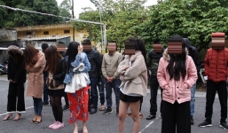 16 thanh niên nam nữ mở tiệc ma túy đầu năm mới trong quán hát